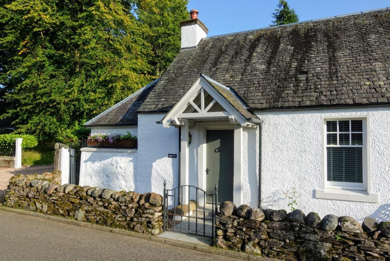 Ross Lodge Comrie Eksteriør billede